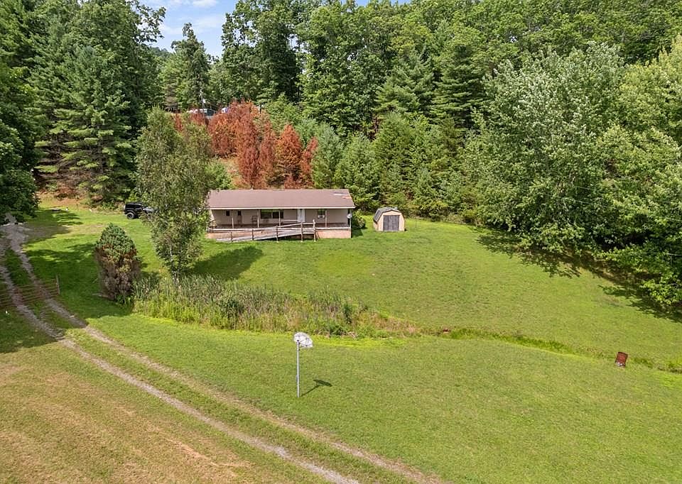 1st image of 103 Celebrity Ln
