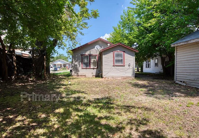 3224 NW 13th St — Photo 10