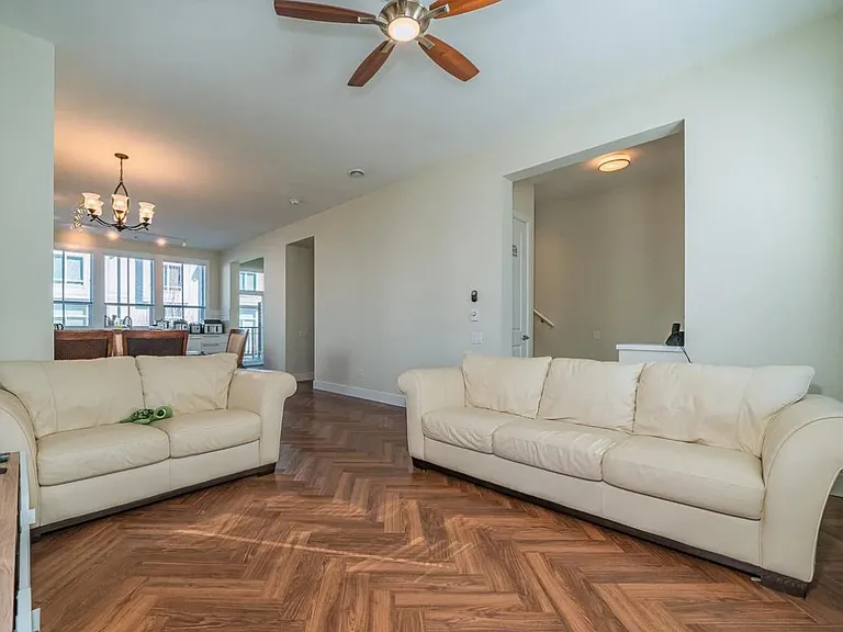 15898 27th Ave #49 — Photo 2