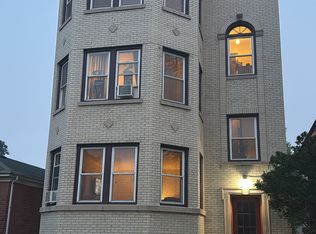 1316 Seward St APT 3, Evanston, IL 60202