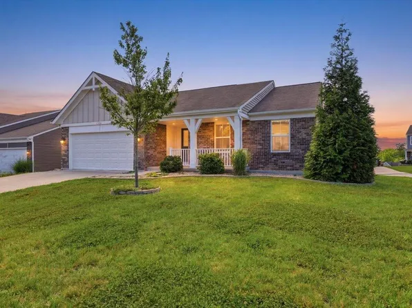 1376 Meadowcrest Cir, Independence, KY 41051