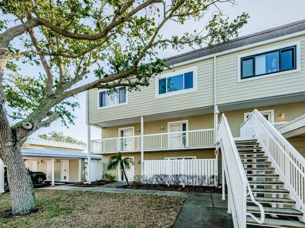 433 S Paula Dr APT 17, Dunedin, FL 34698
