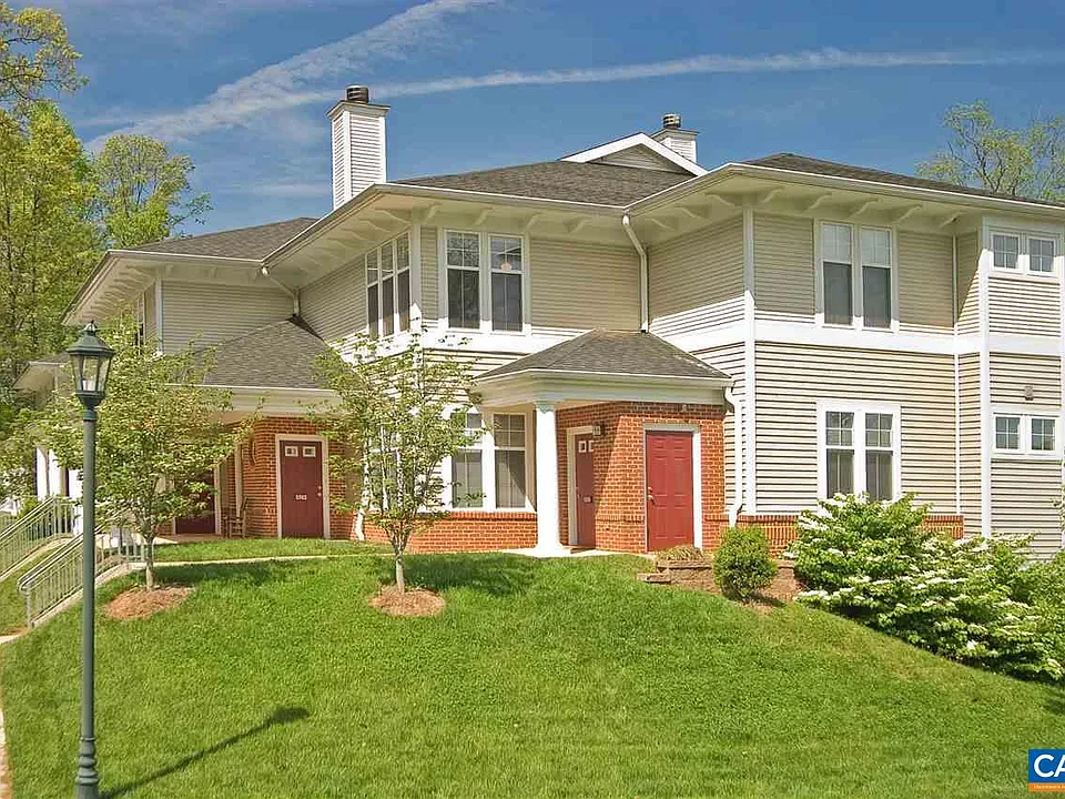 859 Catalpa Ct
