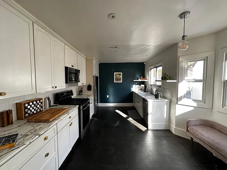 438 N Alta Vista Blvd — Photo 8