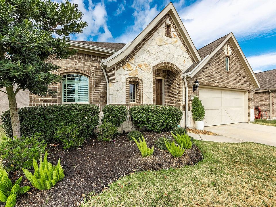 1st image of 3071 Camden Park Ln