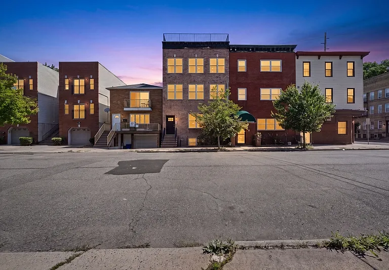 50 Laidlaw Ave #3 — Photo 12