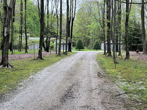 7705 Franklin Rd, Girard, PA 16417