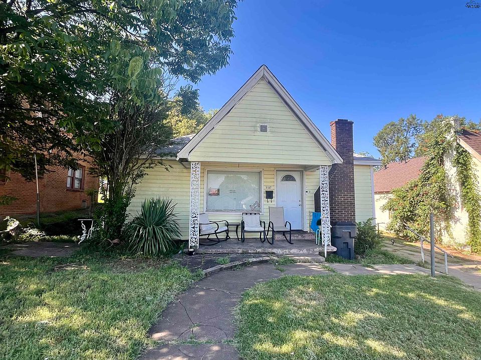 1st image of 3107 9th St