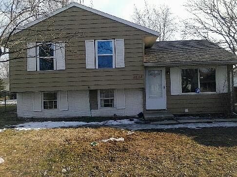 1st image of 2848 224th Pl