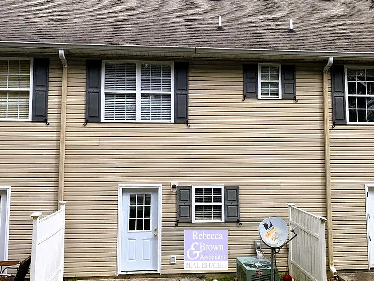 103 Dodd Blvd SE #103 — Photo 13