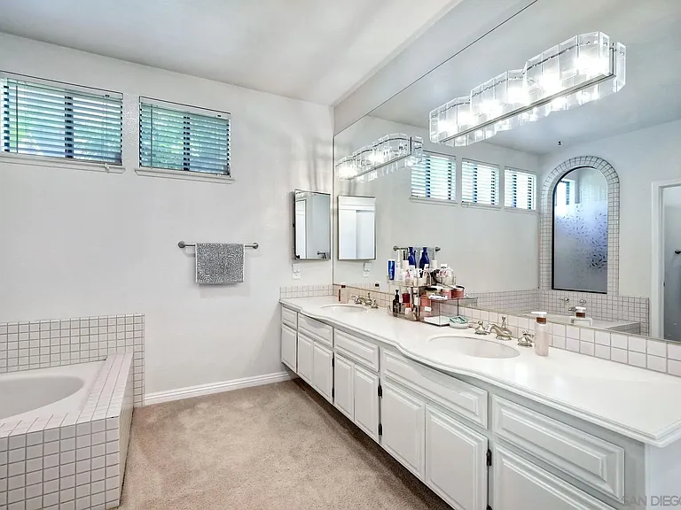 Primary Bath/Spa