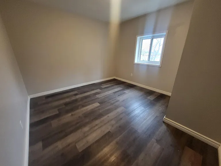 220 Kathleen St #3 — Photo 12
