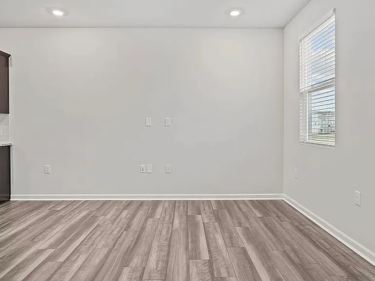 2427 Kasota Ln — Photo 20