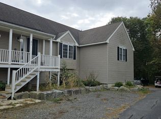 371 Hartford Ave E, Uxbridge, MA 01569