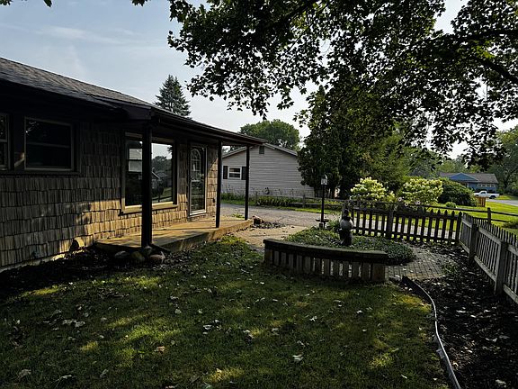 2nd image of 5480 Wellesley Dr