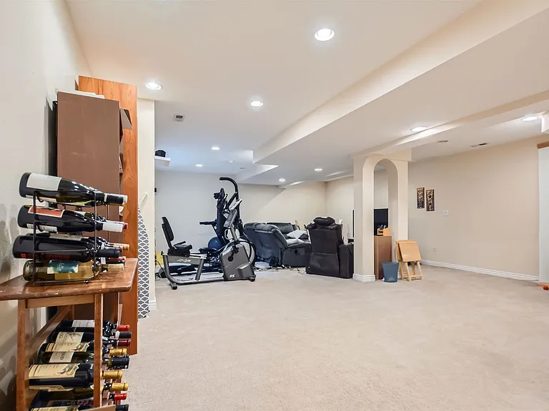 817 Mount Evans Ct — Photo 24