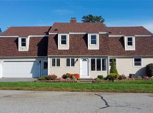 108 Emmanuel Dr, Portsmouth, RI 02871
