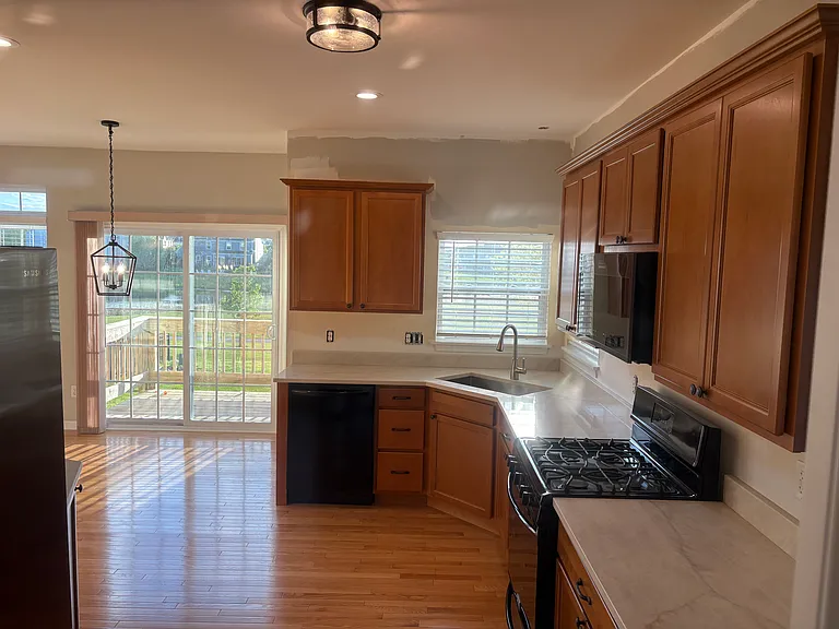 N622 Bowdish Dr — Photo 8