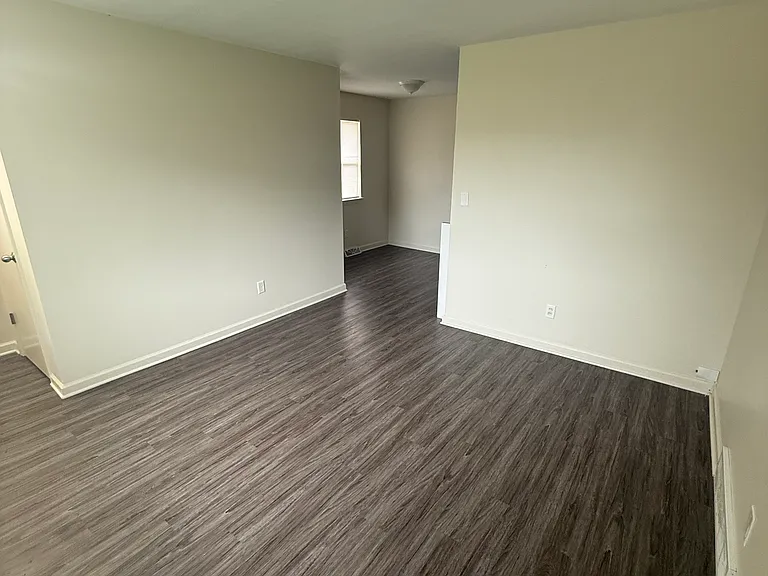 521 5th St #511 — Photo 3