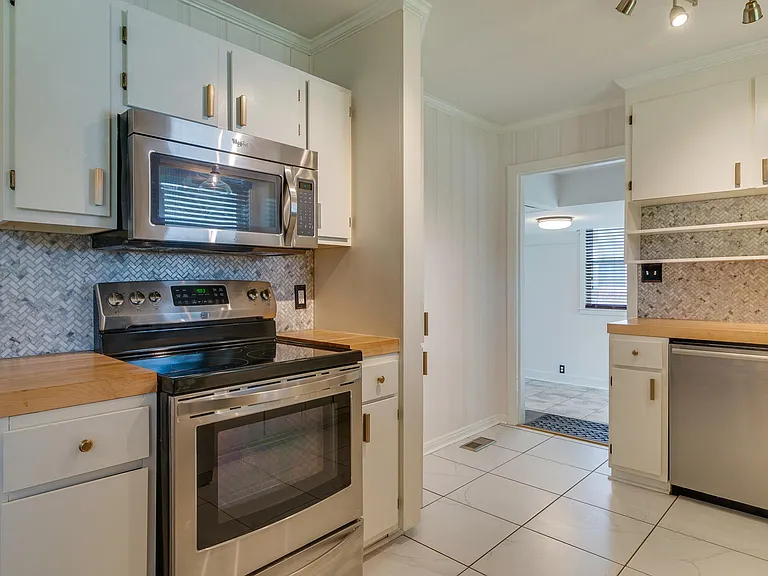 533 American Rd — Photo 10