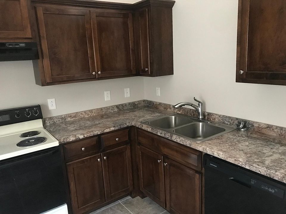 1st image of 104 Silent Creek Ct