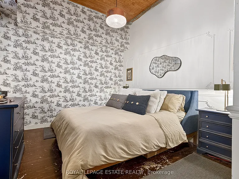 365 Dundas St E #216 — Photo 24