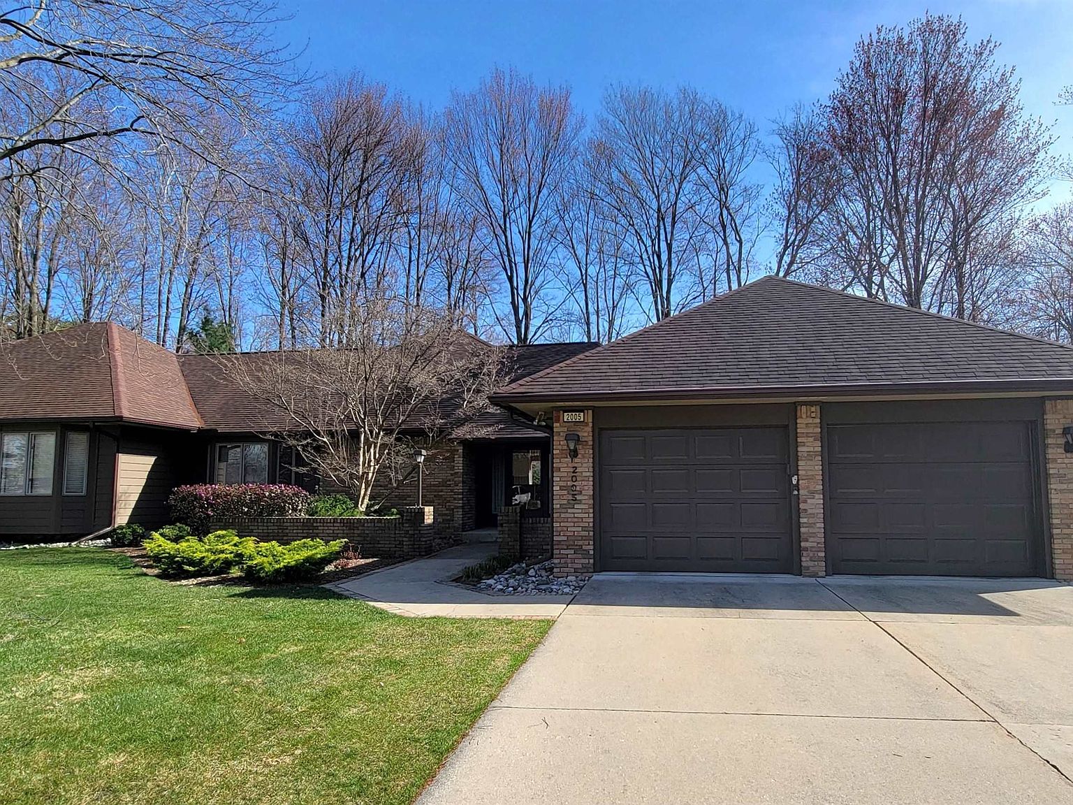 2005 Mapleleaf Dr, Midland, MI 48640 Zillow