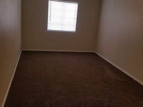 5th image of 4893 N Famoso Dr
