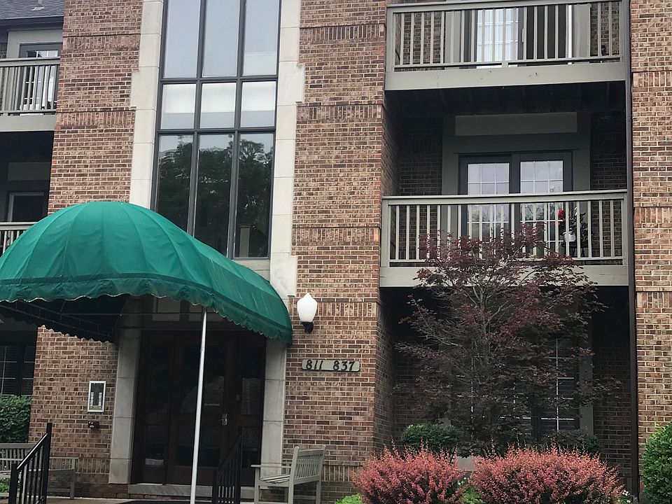 1st image of 832 Deer Ct