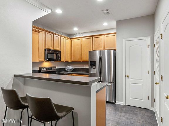 5th image of 12230 Black Walnut Ct