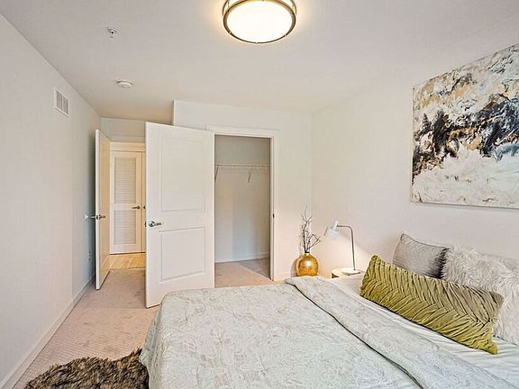 5th image of 1115 H St NE #303