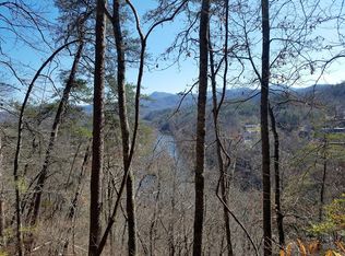 970 N River Rd, Sylva, NC 28779