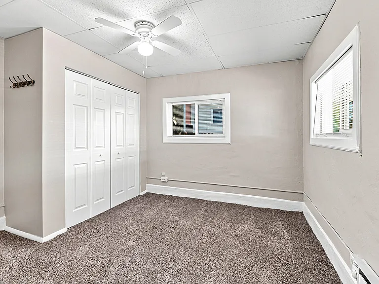 1420 S Washington St — Photo 14