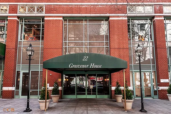 Rented by AVENUE 8 INC | media 6