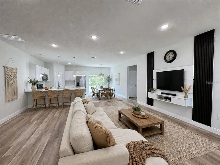 2644 SW 162nd Street Rd — Photo 5