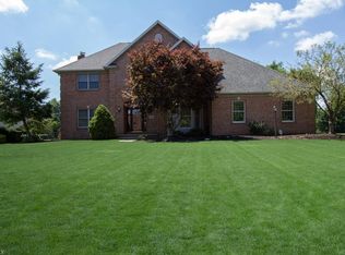 1280 Ashwood Rd, Akron, OH 44312