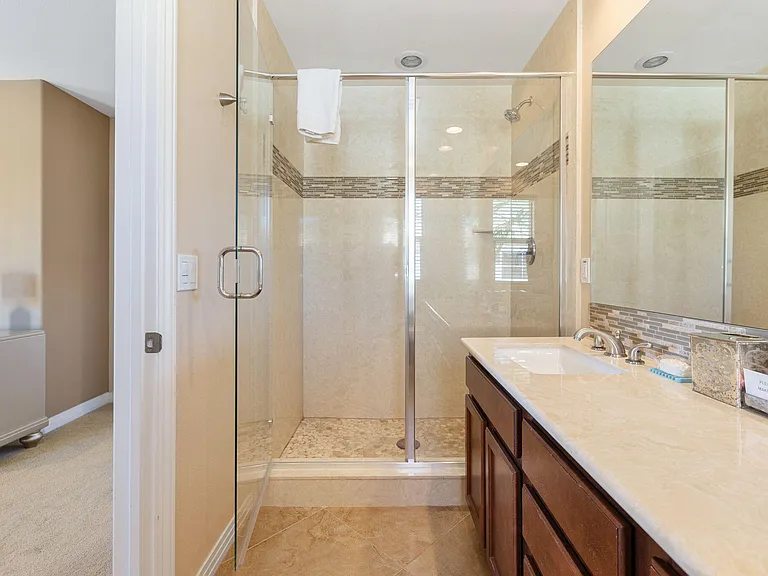 52050 Rosewood Ln #52050 — Photo 6