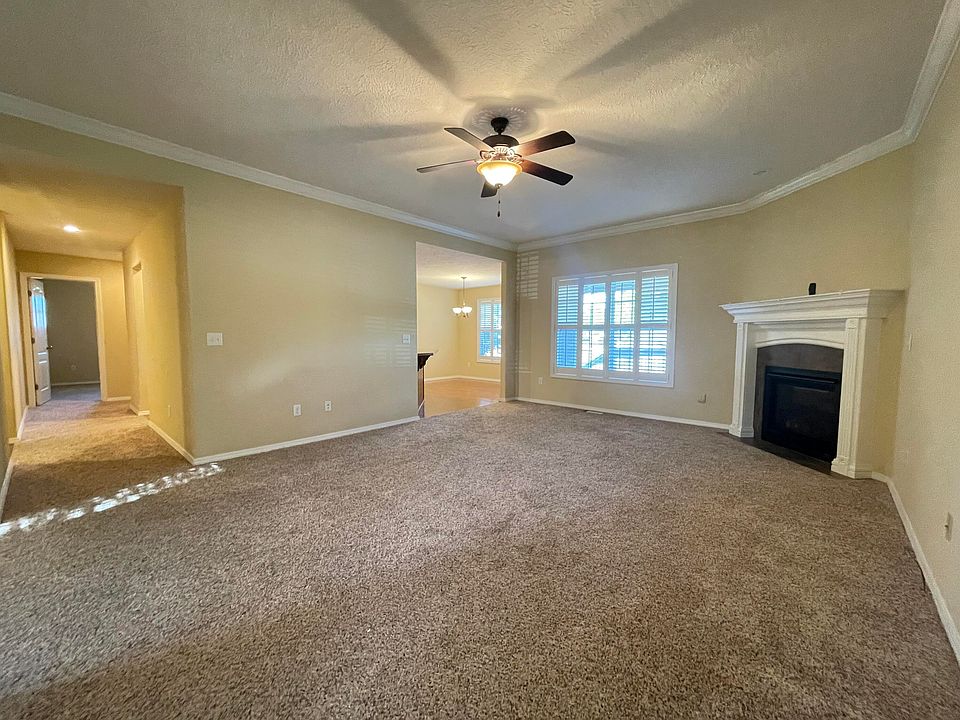 3207 W Aussie Court, Springfield, MO 65810 | MLS #60328571 | Zillow