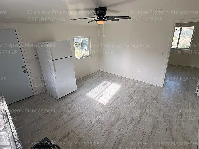 1118 Chico St — Photo 7