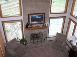 2818 Oak Ridge Rd, Crystal Lake, IL 60012