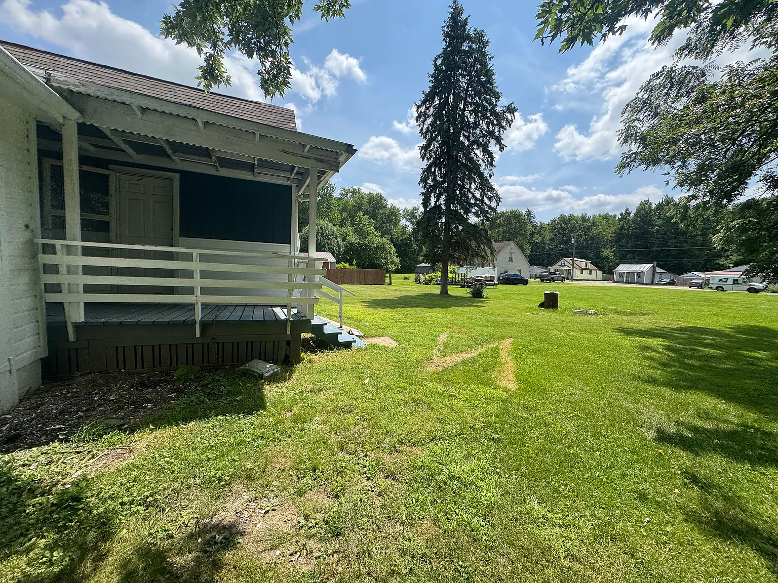 3 bed, 1000 sqft, $1,325 — Photo 4