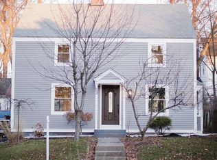 53 Abbott St, Springfield, MA 01118