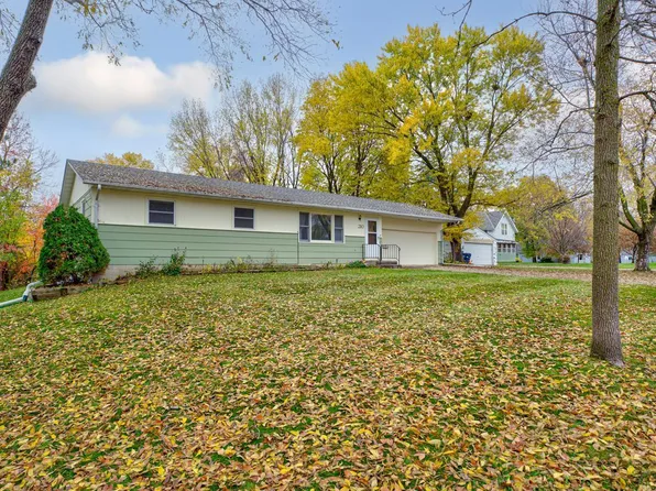 210 Linden Pl S, Northfield, MN 55057