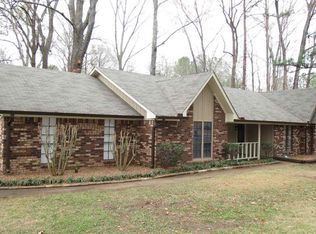 4706 Brookwood Pl, Jackson, MS 39272