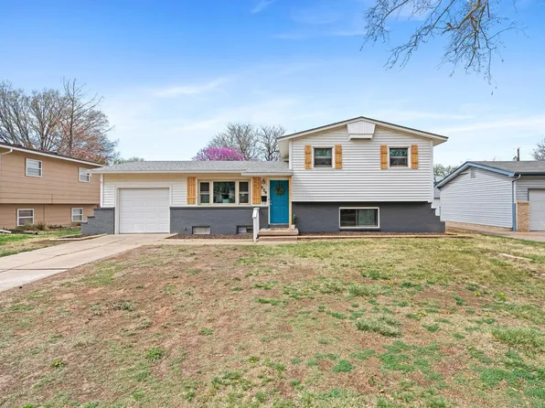539 S Spring Creek Dr, Derby, KS 67037