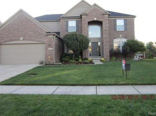 48604 Tanglewood Dr, Macomb, MI 48044
