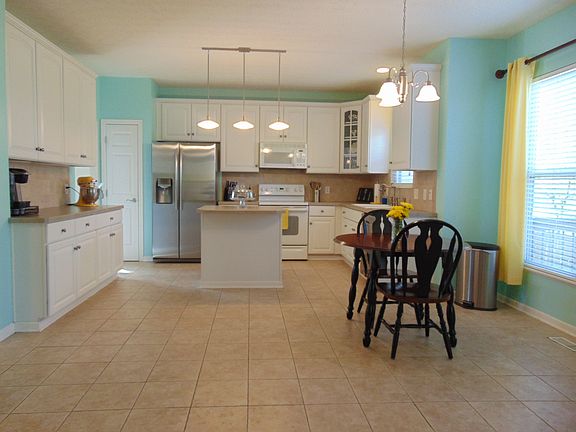 5th image of 8026 Bellow Park Dr