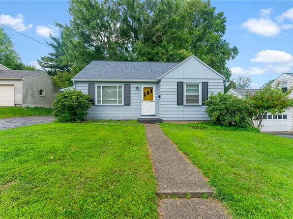 440 S 4th St, Sharpsville, PA 16150