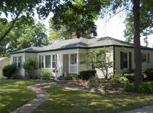 103 W 1st St, Trenton, IL