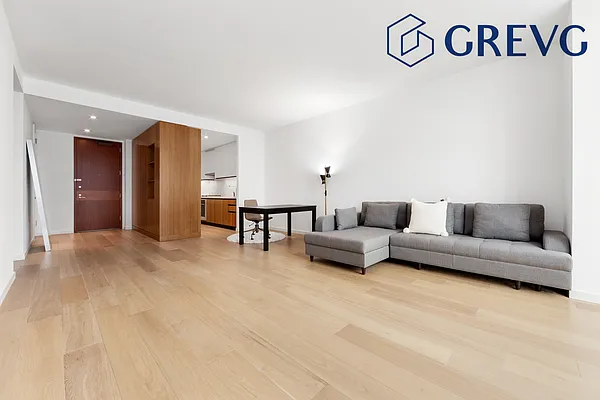 Rented by Global Real Estate Ventures Group LLC | media 4